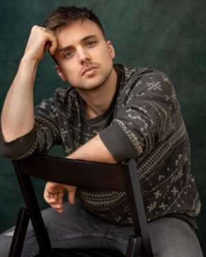 Parry Glasspool Instagram - Another from the latest headshot session with @pazzyg1992 

.
.
.
.
.
.

 

#Actor #Hollyoaks #ParryGlasspool #Portrait #Headshot #Photoshoot #ActorsHeadshots #actorslife