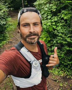 Pascal-Hugo Caron-Cantin Instagram - 1 mois avant le 125km de l’ @uthc 
Je commence à avoir hâte!