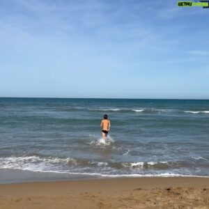 Pascal-Hugo Caron-Cantin Instagram - Week-end à Dénia 🚴🏼🚴🏼‍♀️⛰️🏝️🍔❤️