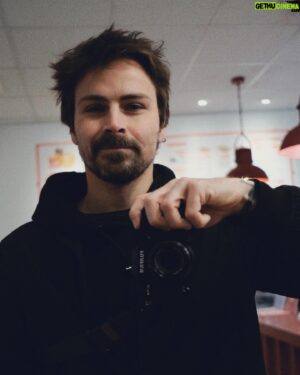 Pascal-Hugo Caron-Cantin Instagram - Première de nombreuses tournées véganes à Madrid 🇪🇸
