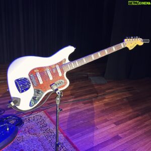 Pat Metheny Instagram - Our new #rigrundown features the amazing @patmetheny and his smorgasbord of gear that traveled with him during his solo Dream Box tour. Here’s a taste of the instruments that helped bring his beautiful compositions to life at the @theryman back in October. Full episode is linked in bio!

•
•
•

#guitar #guitars #guitarist #guitarplayer #patmetheny #dreambox #right #guitarrig #guitargear #gear #jazz #jazzguitar
