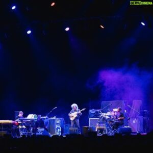 Pat Metheny Instagram - 2.5.22 Live in Frankfurt
📷 Wonge Bergmann

Next up: Italy

6 May Padova
7 May Ravenna
8 May Foggia - SOLD OUT
9 May Rome
11 May Torino
12 May Milan

🎟 Link in Bio
