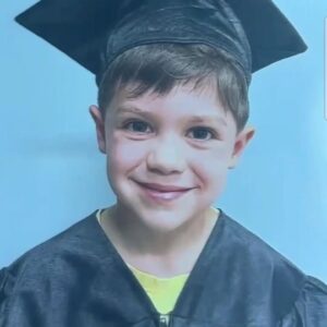 Pat Stay Instagram - My best friend and whole world graduated pre school. Now he's off to school with the big kids. ❤😢

Love you so much Calvin Royce. So proud of you. Words could never explain my love for you my lil twin.