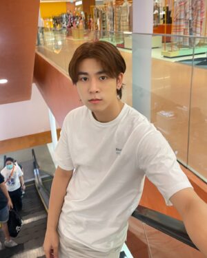 Patpasit Na Songkhla Instagram - เดินทางงง เดย์