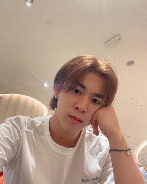 Patpasit Na Songkhla Instagram - เดินทางงง เดย์