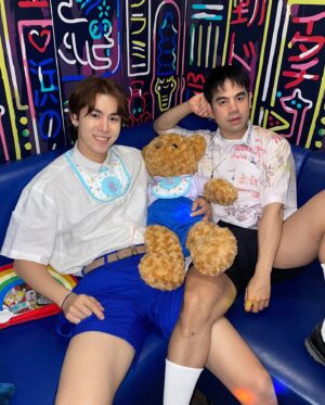 Patpasit Na Songkhla Instagram - แอลลี่เดย์ 🎂🎉🎁 สุขสันต์วันเกิดนะคุณพี่แอล 

โตขึ้นอีกปี ก็ให้ให้มีแต่สิ่งดีๆเพิ่มขึ้นด้วย มีความสุขมากขึ้น แข็งแรงขึ้น สวยขึ้น รวยขึ้นเก็บเงินได้มากขึ้นน้าาาา ขอบคุณที่คอยบอกคอยสอน คอยซัพพอร์ตเราตลอด เลิฟๆน้าคุณพี่❤️❤️
