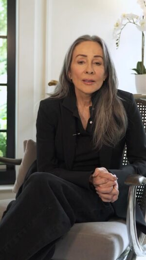 Patricia Heaton Instagram - Happy Independence Day! 🩵

Patricia Heaton of O7C calls on Christians to stand boldly against the surge in antisemitism and in solidarity with the Jewish community and Israel. 

On this day, may we all reflect on and appreciate the liberties we possess and the freedom to resist and stand against hatred! 

Love our friends at @jewbelong who are standing with us and spreading this message around the world!