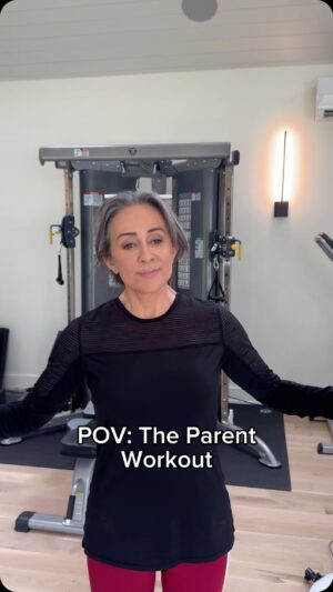 Patricia Heaton Instagram - I am the expert after all 😉 

#funny #trend #parent #mom #momlife #boymom #themiddle #everybodylovesraymond #workout