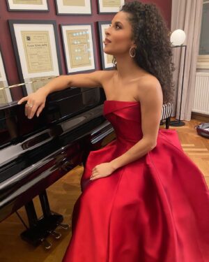 Patricia Meeden Instagram - #dreamdress for #hollywoodinvienna by @gemymaalouf ❤️
#thankyou