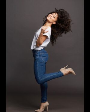 Patricia Meeden Instagram - #happysundayeveryone ☀️
•
•
•
#tb #favorite #photoshoot #jeans #and #tshirt #kinda #girl
