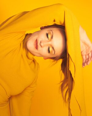 Patricia Summersett Instagram - Happy summer solstice! 💛

See you this weekend in Philly for Too Many Games Con @tmgexpo 
June 23-25th 

I probably won’t be wearing this sunshine, but I highly encourage your best cosplay! 

Snap: @maude_denis_photo 
Stylist: @prod.fox 
MUA: @bumaucoeurtendre

#totkzelda