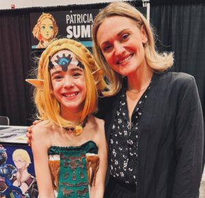 Patricia Summersett Instagram - Thank you all for a beautiful weekend at @fanexpovancouver w/ the fab fabulous-ness of David Hayter and Neil Newbon 🔥

#fanexpovancouver2024 
#solidsnake #astarion #bg3