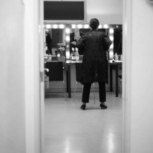 Patrícia Vasconcelos Instagram - Ainda estou de alma cheia  com a noite de ontem❤️
E que sorte que eu tive de ter este meu grande amigo @kenton.thatcher  a captar momentos mágicos. Amizade de 30 anos❤️❤️
@teatromariamatos 
@andresousamachadodrummer 
@moises_trp 
@pedropin
@alexandre.diniz.music 
@martanippy
