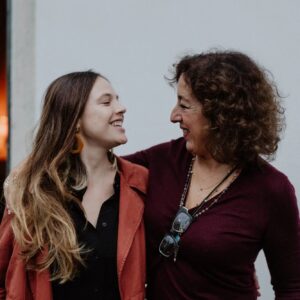 Patrícia Vasconcelos Instagram - Uma pequena amostra da felicidade que senti ontem❤️ Mais um convívio incrivel no @palaciodogrilo desde projecto lindo @mansarda.pt 
Fotos by @afonsocastella