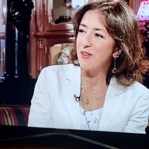 Patrícia Vasconcelos Instagram - O episódio que gravei com O grande @eduardo.madeira8  há uns anos ..paradoxo da tangência no CanalQ hoje passou novamente
O que eu me diverti..não sabia ao que ia..mas doi tão bom!!