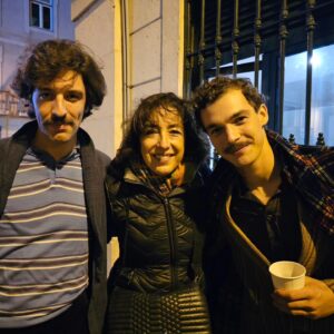 Patrícia Vasconcelos Instagram - Que maravilhaaaa. A minha cara de felicidade😍
Tanto orgulho neste casting. Ontem foi ao último dia de rodagem deste filme que promete. Revolução sem sangue do incrível @ruipsousa @revolucaosemsangue 
Faltam aqui alguns que já não apanhei a jeito como a @caldeira_helena e a @palomadelpillar e a @ateresavieira 
Obrigada a estes frandes produtores que tanto valorizam o trabalho de casting👌❤️
@filmesdamente e @stationproductions