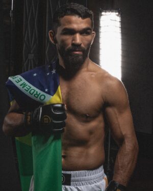 Patricio Freire Instagram - Hi guys, my fight is off tonight’s card, but there’re some great fights going on, tune in for @pflmma vs @bellatormma

Fala galera, minha luta foi cancelada, mas tem grandes confrontos hoje à noite, fiquem ligados no @pflmma vs @bellatormma