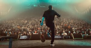 Patrick Fiori Instagram - Quelle semaine !!! Merveilleuses soirées avec vous à Marseille, au Cannet, Carcassonne, Béziers et La Grande Motte!  Rendez-vous dans quelques jours en Corse ! #unairdefamille #Ontour