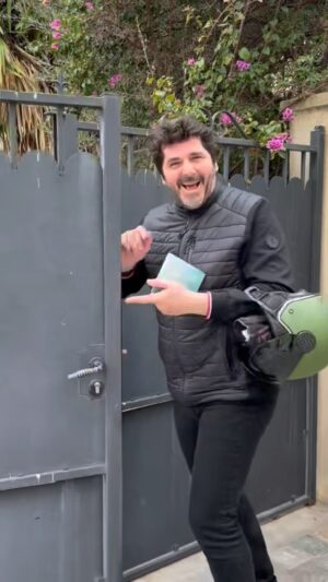 Patrick Fiori Instagram - Mon nouvel album « Le chant est libre » est maintenant disponible partout ❤️ (lien en bio)
J’ai hâte d’avoir vos retours 👀