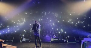 Patrick Fiori Instagram - Quelle semaine !!! Merveilleuses soirées avec vous à Marseille, au Cannet, Carcassonne, Béziers et La Grande Motte!  Rendez-vous dans quelques jours en Corse ! #unairdefamille #Ontour
