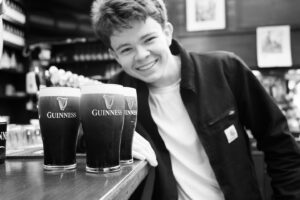 Patrick Holland Instagram - The Galway brothers 🍻

📸 @harryholland64