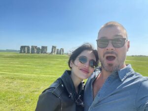 Patrick John Flueger Instagram - Stonehenge!!!! Swipe for a true progression of joy•
•guys I love me some history. It’s my f-ing favorite thing. I’ve been obsessed with Stonehenge since I was very small….I finally saw it in real life 🤯
DUDES! 😮 🇬🇧 #PaddyAndReemsKingUKongAdventure #HistoryGeeking