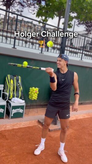 Patrick Mouratoglou Instagram - I may be Holger Rune’s coach, but he still teaches me a thing or two from time to time. Think you can do this racquet trick first time? Watch to the end where I explain the secret. #tennis #tennistrick #holgerrune #coachmouratoglou