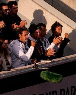 Patrick Mouratoglou Instagram - I saw a warrior last night on that court 14 in @rolandgarros.
And I was proud to be sitting on the passenger seat on your journey! 
Congrats to @flavio_cobbo too for a great performance. 
📸 @photoginie #tennis #rolandgarros #tennislove