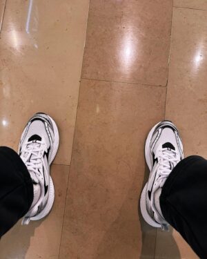 Patrick Shih Instagram - 紀念一下我快8年的青春，還是很感動🙌🙌