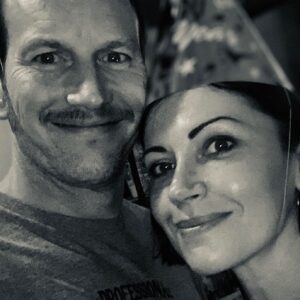 Patrick Wilson Instagram - Happy New Year! Here’s to a new decade. Be with those you love...in my case, that would be @happydaggy and all our crew. ❤️