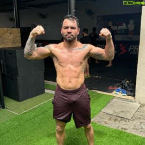 Patricky Freire Instagram - Ainda tem mais um mês e meio até a luta e já me sinto pronto ‼️
