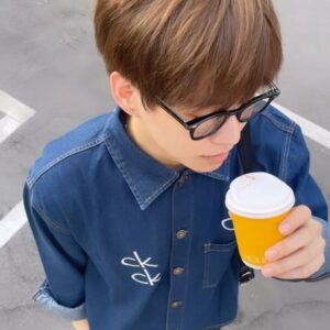 Patsapon Jansuppakitkun Instagram - คุณ thinking ส่วนผม thinktong 
เราต่างกัน..