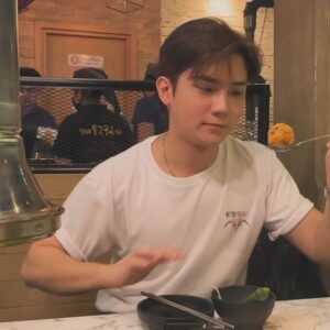 Patsapon Jansuppakitkun Instagram - ขอให้พบเจอแต่สิ่งดีๆ คนที่ดี สมหวังในทุกเรื่อง สุขสันต์วันเกิดเพื่อนร้าก :)