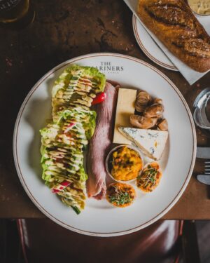 Paul Ainsworth Instagram - Thrilled to bits with the news that @marinersinrock was named No.3 in this year’s @top50gastropubs 🔥

Myself, Emma and the team always wanted The Mariners to serve as a home-from-home to locals and visitors alike, and being on this list is proof that we’re achieving that dream 🏆

We can’t wait for a busy year ahead and to keep raising the bar in everything we do! 
👊🏾🙏🏾💥