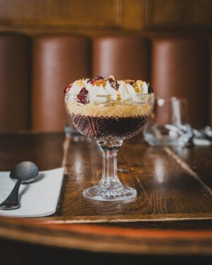 Paul Ainsworth Instagram - Thrilled to bits with the news that @marinersinrock was named No.3 in this year’s @top50gastropubs 🔥

Myself, Emma and the team always wanted The Mariners to serve as a home-from-home to locals and visitors alike, and being on this list is proof that we’re achieving that dream 🏆

We can’t wait for a busy year ahead and to keep raising the bar in everything we do! 
👊🏾🙏🏾💥