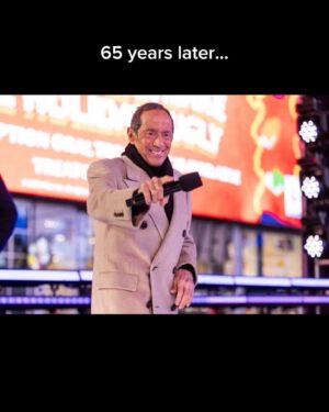 Paul Anka Instagram - One of my best memories here in New York, as well as a dream come true, performing before the ball drop for 2024 New Years! #PaulAnkaperformance #NYEperformance

Stream “Imagine” NOW at the #linkinbio

#Imagine #PaulAnka #StreamNow #SongOfTheSummer #OnTour