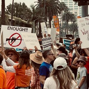Paul Blackthorne Instagram - Los Angeles and all over America today.
#MarchForOurLives
Enough said.