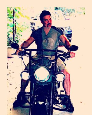 Paul Johansson Instagram - I always smile when I’m on a @harleydavidson #livefree