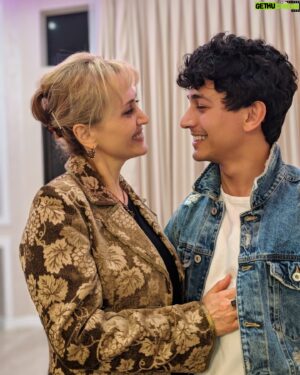 Paul Karmiryan Instagram - Happy trip around the sun to my beautiful Mom jan. The English language doesn't haven't enough words to describe how much I love and appreciate you. Thank you for teaching me what unconditional love feels like ❤️