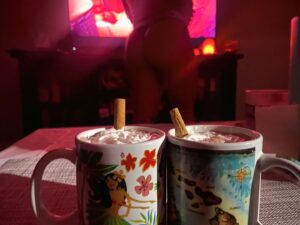 Paul Lloyd Jr. Instagram - Spiked hot cocoa and a cookie… Merry Xmas 🎄 🍪 #merry #xmas #kwanza #hunnukah #santa #cookie  #🍄