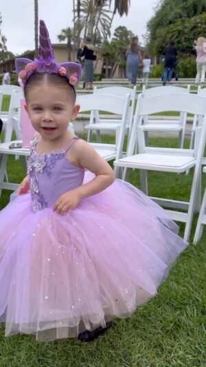 Paul Nassif Instagram - I’m so proud of Paulina for performing in her first ballet recital! 🦄🩰 

#girldad #prouddad #ballet #dance #firstrecital #firstballetrecital #balletdad #dancedads #tbt #throwbackthursday