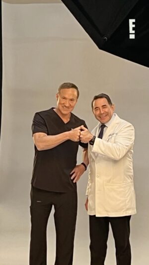 Paul Nassif Instagram - Pics or it didn’t happen! 📸❤️ #Botched @drpaulnassif @drdubrow
