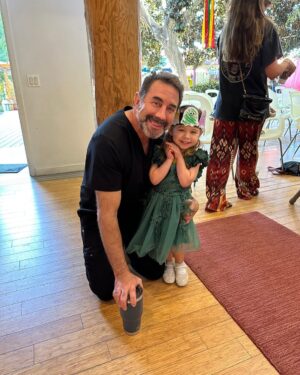 Paul Nassif Instagram - Paulina always surprises me at work, so I thought I’d return the favor & surprise her at school for her birthday last week! 🥹💜 

#birthday #birthdaygirl #happybirthday #surprise #tbt #throwbackthursday #girldad #prouddad