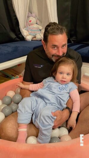 Paul Nassif Instagram - He’s a Dad, first. Doctor, second. 🥹❤️ Step back into all the emotions of last night’s #Botched episode on E! @drpaulnassif