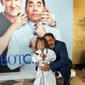 Paul Nassif Instagram - Looks like somebody’s feeling inspired to become a doctor one day after watching her dad on the premiere of #Botched in Dubai on @osn! 💜

#BotchedS8 #OsnPlus @atlantisthepalm @paulinanassif @brittanypattakos @eentertainment @botchedtv @nassifmedical @skincarebydrnassif @nassifmedspauk #girldad #plasticsurgeon #dubai #prouddad #seasonpremiere #nassifmd #nassifmedical #tbt #thursday