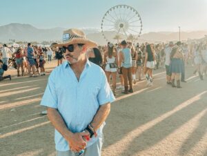 Paul Nassif Instagram - One step closer to my dream of becoming a country music superstar after my first @stagecoach! 🤠🤣

💜 @brittanypattakos 💜

@itsrubino @daniellerubino_lifestyle #stagecoach #countrymusic #countrymusicfestival #coachella #music #throwbackthursday #tbt