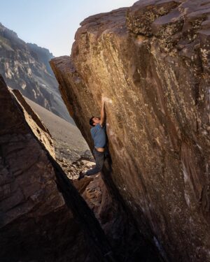 Paul Robinson Instagram - This trip to Chile has been a testing one, to say the least. I boarded my flight psyched out of my mind for a 2 week trip to a far off destination I had never been to before with a friend, @faculangbehn who I had not seen in many years. After one day of tired jet lagged climbing, I came down with one of the worst stomach viruses I have ever had. 5 days in bed wrecked me and left me with no strength and extreme fatigue. I am finally coming out of the haze with only a few days left before heading back home to Colorado. Yesterday was my first day back where I felt like I had some semblance of my normal strength. Facu and I cleaned this legend line and we made a joint first ascent of it, Eternal Return, V11/8A at Silla Del Diablo. I can’t thank Facu and his family and friends for helping make this trip as enjoyable as it could be despite the 🤮 circumstances. After a mega day yesterday, I am resting today and will be back at it tomorrow for a full weekend of awesome climbing! Thankful for health and thankful for friends. #bouldering photo: @faculangbehn