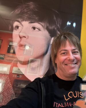 Paul Sidoti Instagram - Happy Birthday Sir @paulmccartney .. Had the pleasure of chatting with him at the Grammy Awards years ago.. He was as sweet and lovely as you could imagine.. Our recent visit to Liverpool was amazing as well.. Visiting the hallowed ground of The Cavern Club was awesome.. This is my all time favorite Beatles song..