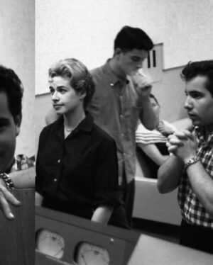 Paul Simon Instagram - Paul and @carole_king at an RCA Victor recording session as teens in 1959. Carole was a young writing prodigy and Paul was a session guitarist. The two first met as students at Queens College in New York City. 
📷: Sony Music Entertainment Archive