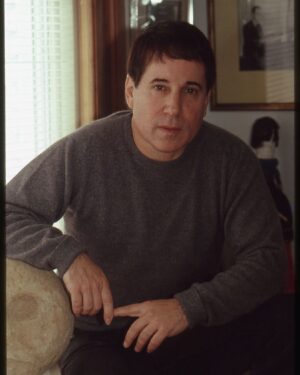 Paul Simon Instagram - Paul in his Brill Building office in 1990. Paul first stepped foot in this musical landmark as a young songwriter in the 1950s. 
📷: Jeff Albertson